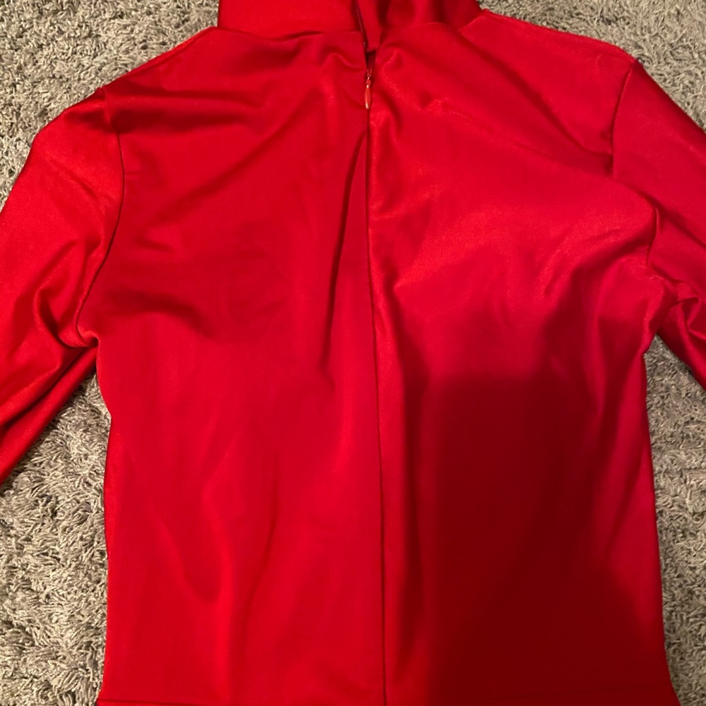 RED CUTOUT DRESS - Picture 4 of 5